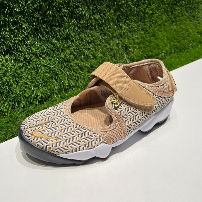 【NIKE　新作紹介！！★】