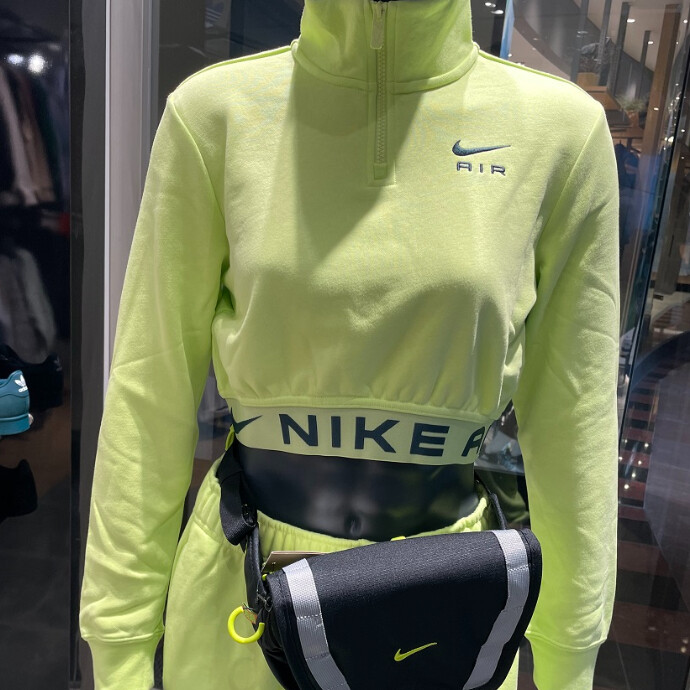 【NIKE　ウェア　新作紹介！！★】