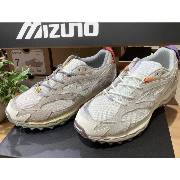 ムラサキスポーツキャナルシティ博多店にMIZUNO　WAVE MUJIN TLが新入荷致しました！