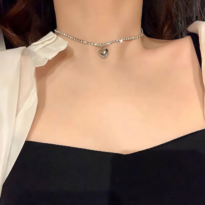 これからの季節に💭キラキラネックレス✨