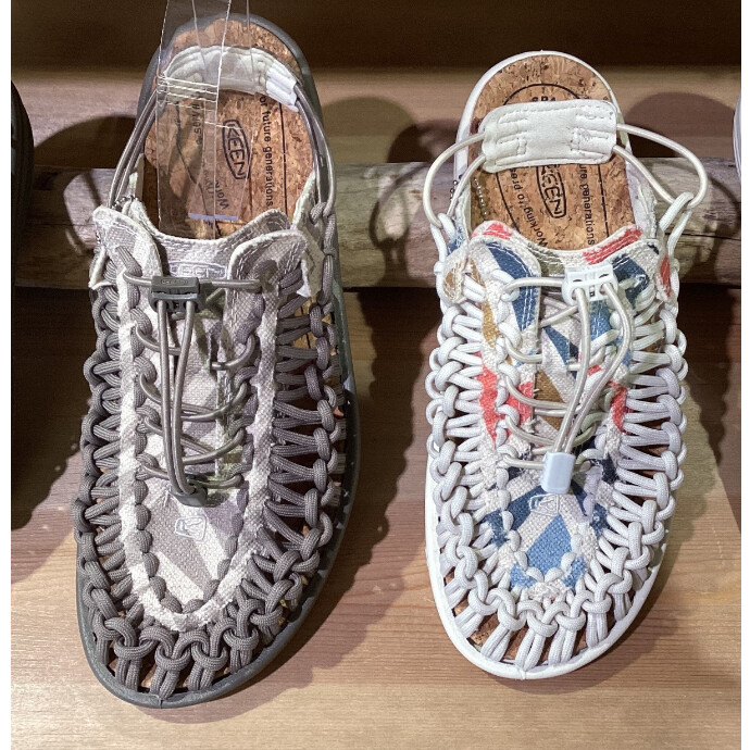 KEEN UNEEK2が新入荷致しました！！