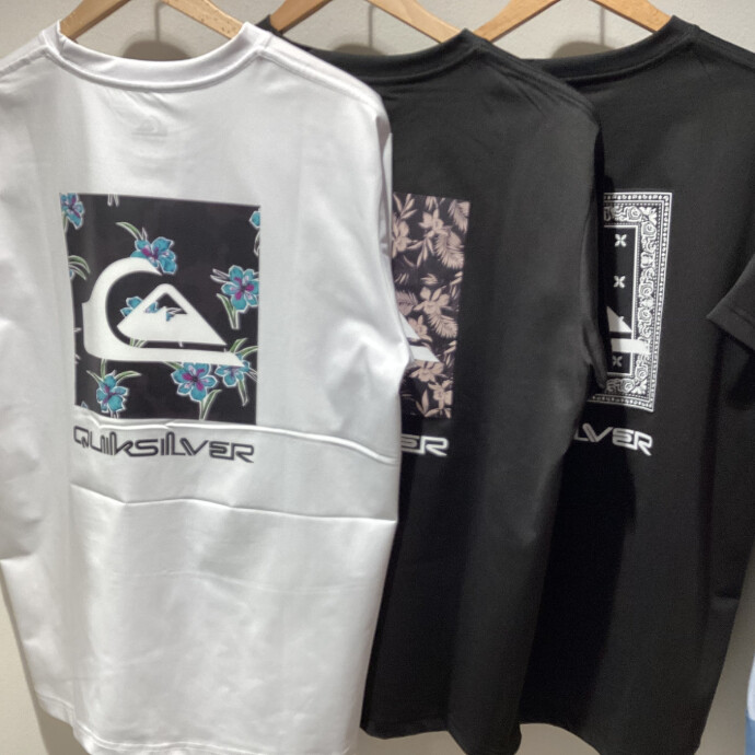 QUIKSILVERクイックシルバ【 半袖】