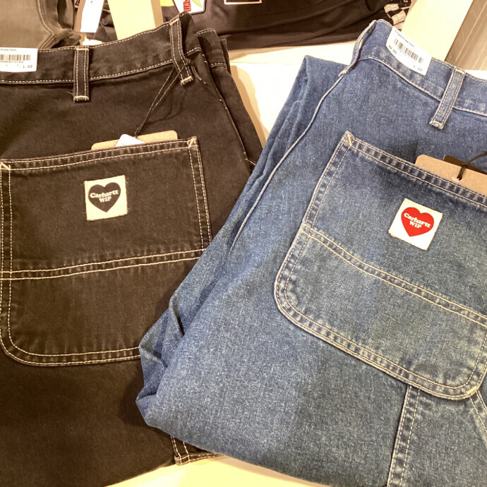 Carhartt WIP SINGLE KNEE PANTがハートデザインと共に新入荷致しました。