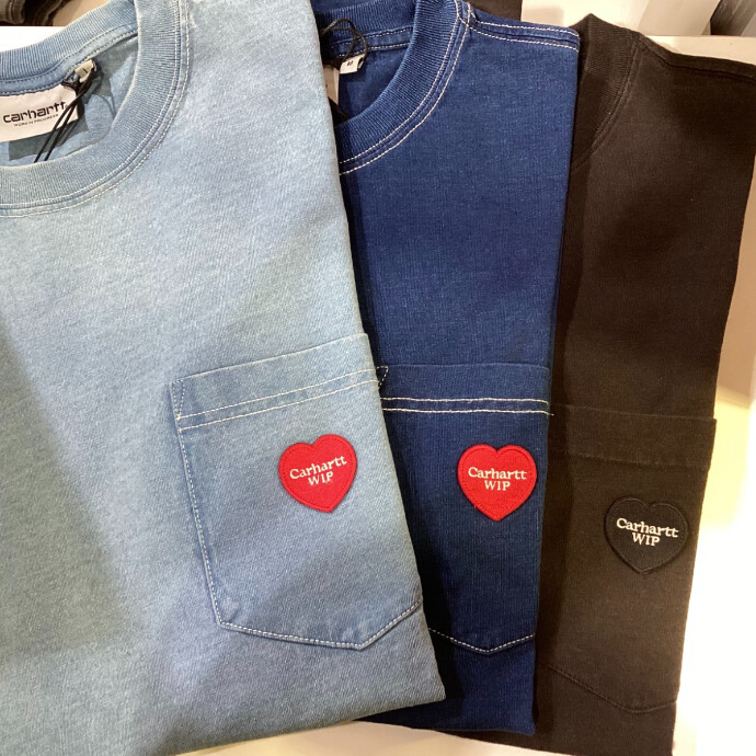 現在、売れ筋のCarhartt WIP POCKET HEART T-SHIRTが販売しました。