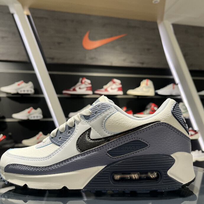 【NIKE 新作紹介 ！！★】