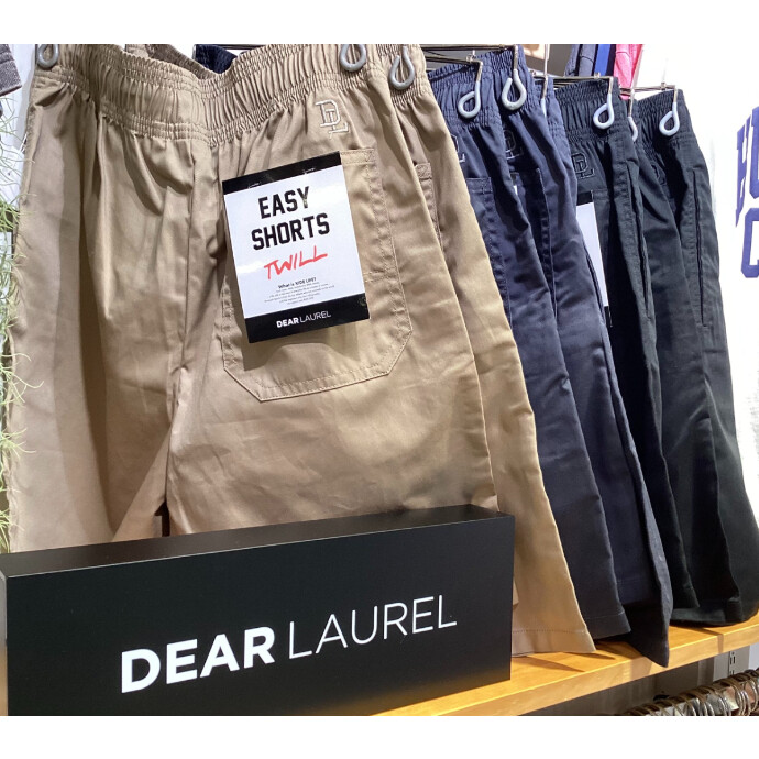 シンプルなデザインなので着回し力抜群のショーツDEAR LAUREL(ディアローレル)のご紹介です！