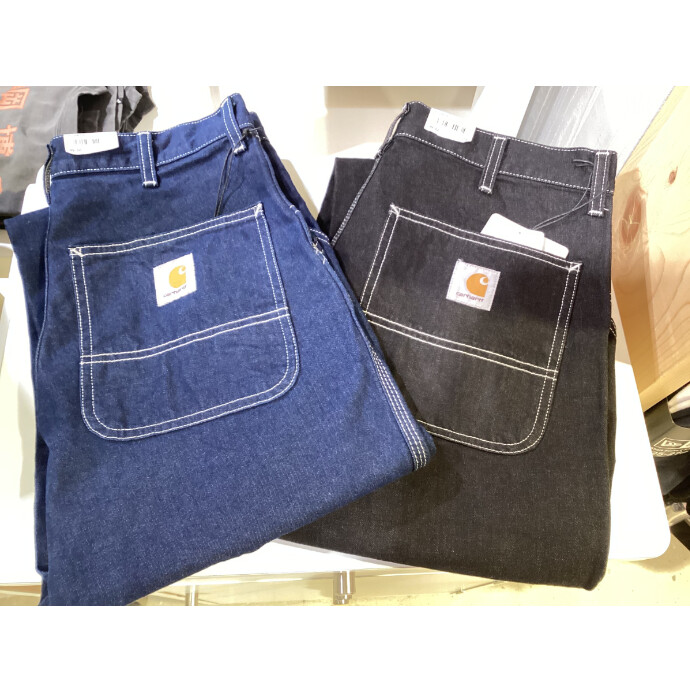 大人な着こなしができるルーズ感あるストレートパンツCarhartt WIP(カーハートダブリューアイピー）
