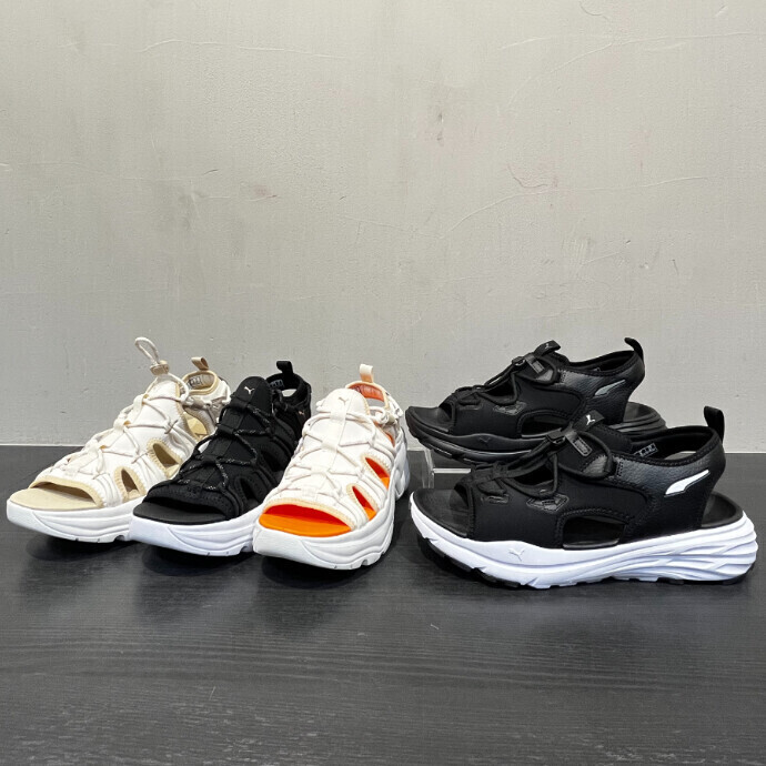 PUMA　厚底サンダル⛄