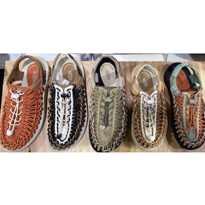 定番のKEENブランドのUNEEKから新しいデザインカラーが加わりました！！