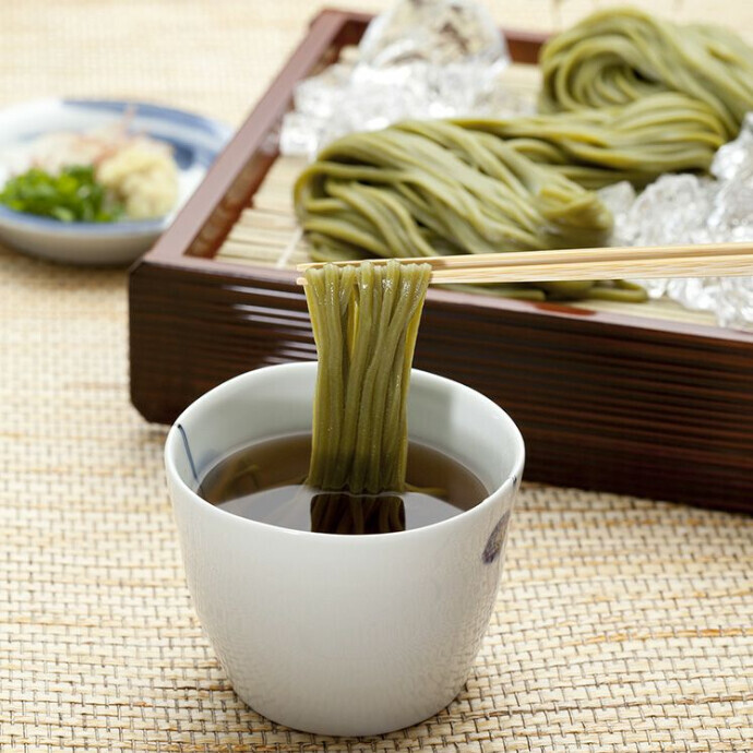 式部の香り茶うどん　販売中