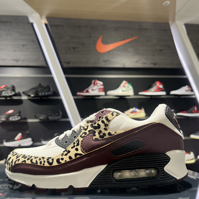 NY発☆ 2021SS新作!! お洒落 ♪Shop Peche♪ Amari NIKE 新作紹介 !!☆】 -ショップニュース:キャナルシティオーパ-
