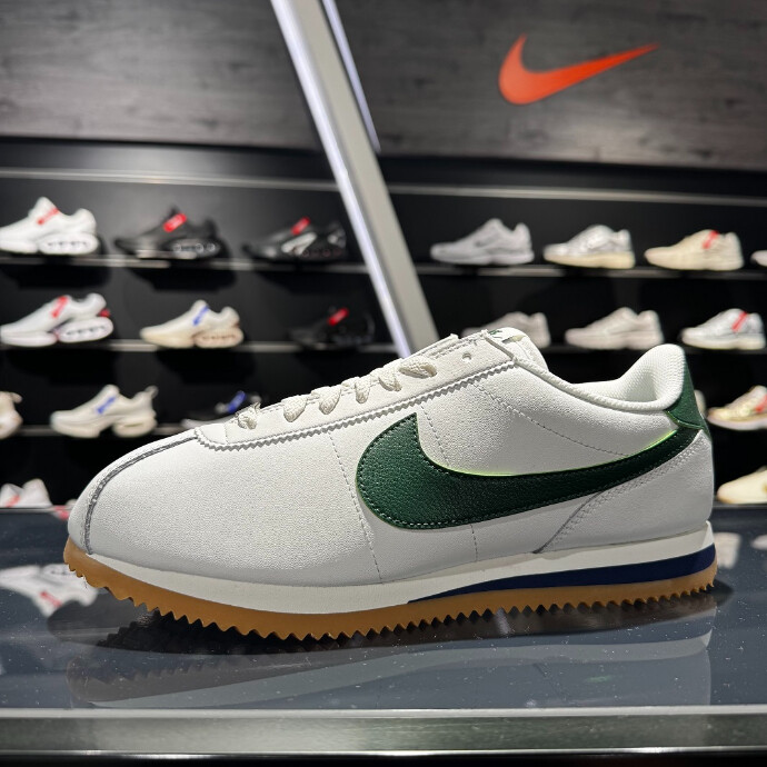 【NIKE 新作紹介 ！！★】
