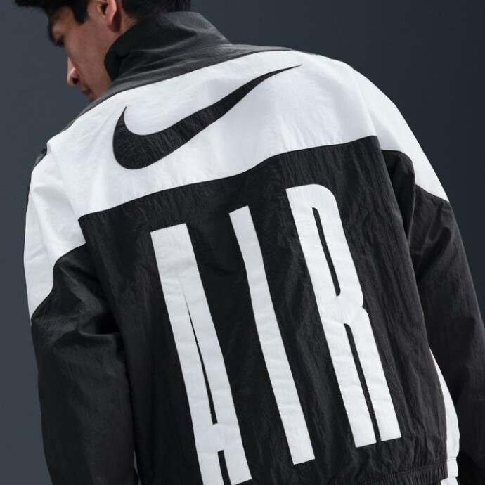 【NIKE ウェア　新作紹介！！★】