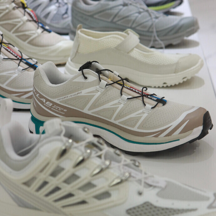 "Restock" 【 SALOMON 】