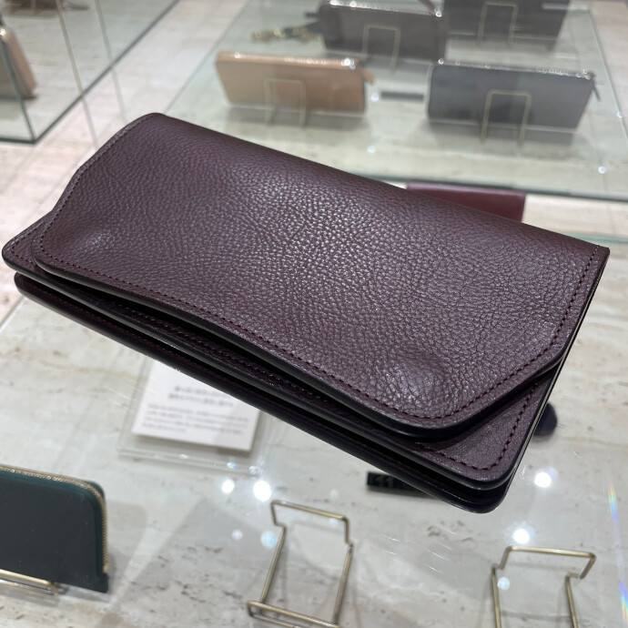 アッカ・ボッテガ Falce ファルチェ ミネルバボックス×リスシオ ギャルソン長財布 acca bottega