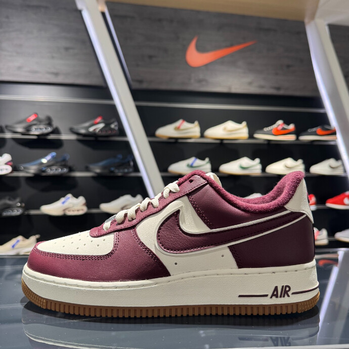 【NIKE 新作紹介 ！！★】