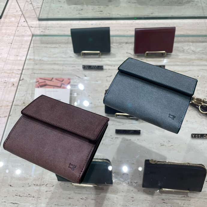レディオアオーダー Lucky 20 SWITCH 二つ折り財布 READY OR ORDER