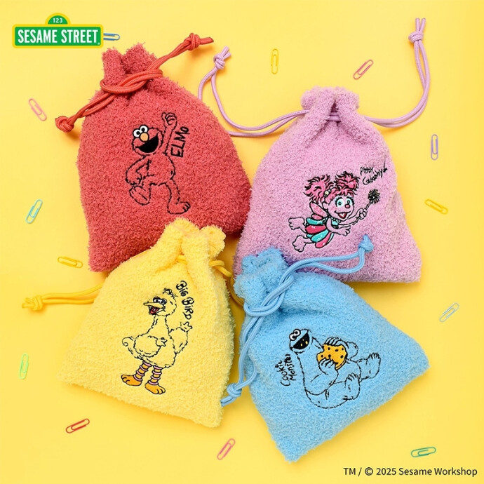 新入荷！　Flowering フラワーリング SESAME STREET (セサミストリート) ニット巾着ポーチ