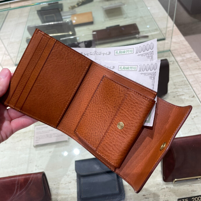 シンレザーズ　tasca(タスカ) 楽天市場】シンレザーズ tasca タスカ 三つ折り財布 二つ折り