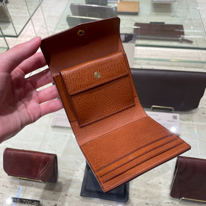 Sinleathers tasca シンレザーズ タスカ 楽天市場】シンレザーズ tasca タスカ 三つ折り財布 二つ折り
