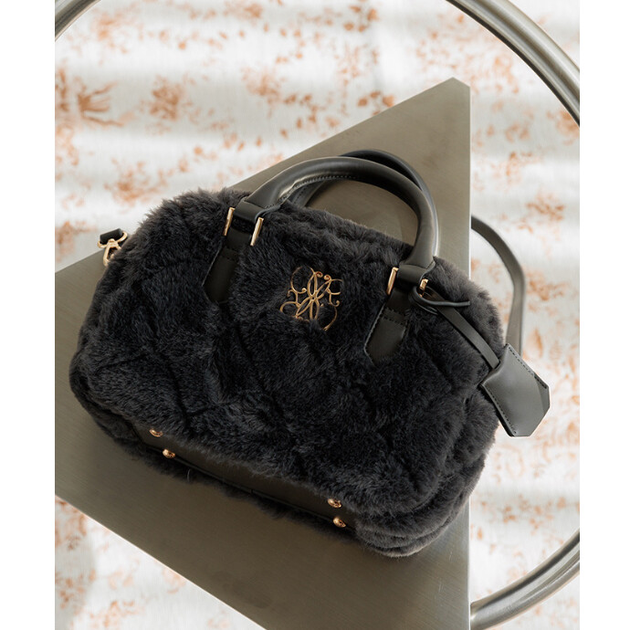 ☆再入荷☆モノグラムゴールドパーツパンプス -ショップニュース