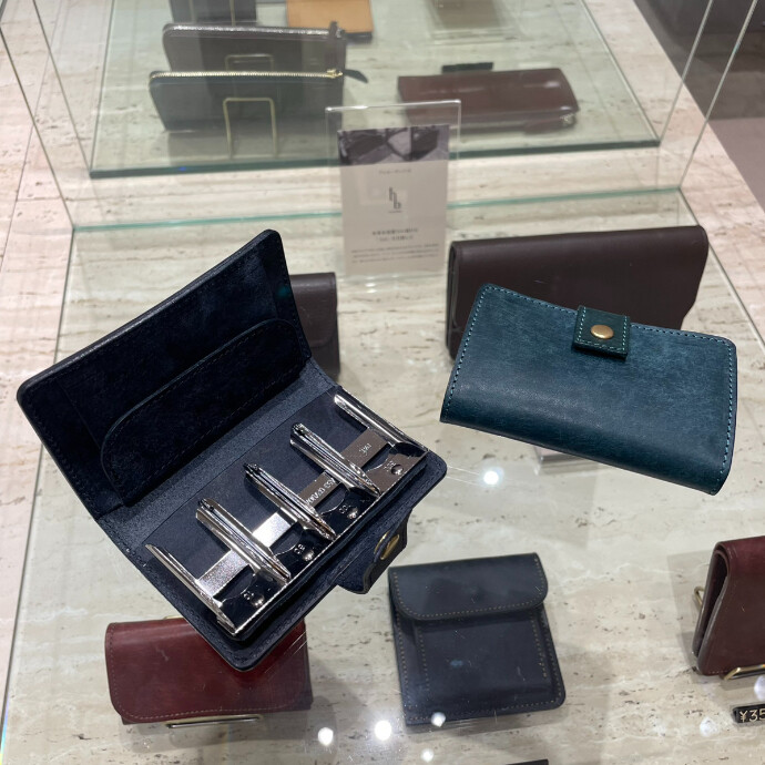 lemma 黒 財布 lemma(レンマ) クルバ ショートL字型ウォレット -ショップ