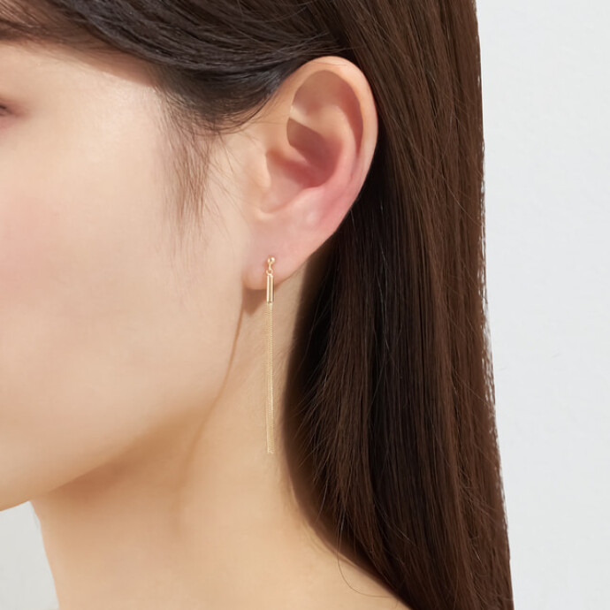 交差するラインが大人のピアス K10YG シンプルで洗練された大人デザイン✨ K10YG ピアス -ショップ