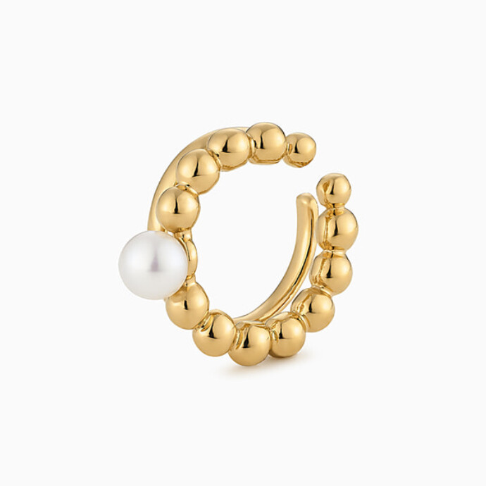 耳元を華やかに彩る✨　淡水パールのイヤーカフ