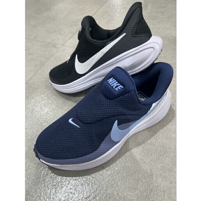 ✨ NIKE新作　W REVOLUTION 8 EASYON✨