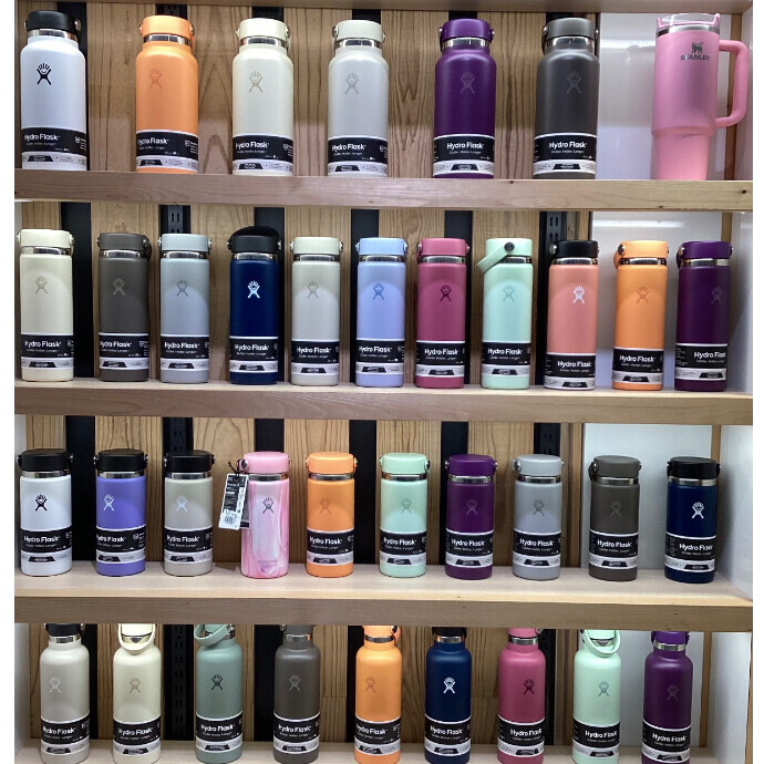 人気のHydro Flask（ハイドロフラスク）より、2025年秋の新作カラー4色がムラサキスポーツキャナルシティ博多店に一斉入荷しました！