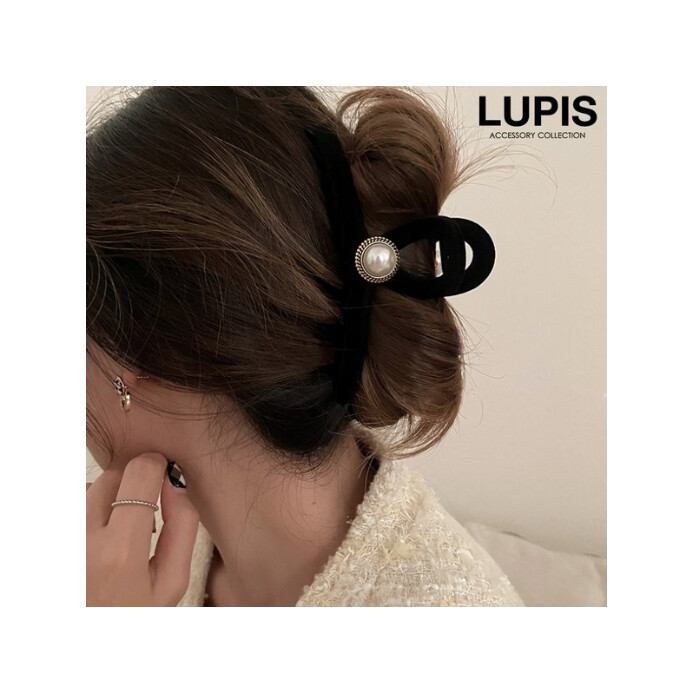 ♡秋冬人気のヘアアクセ♡