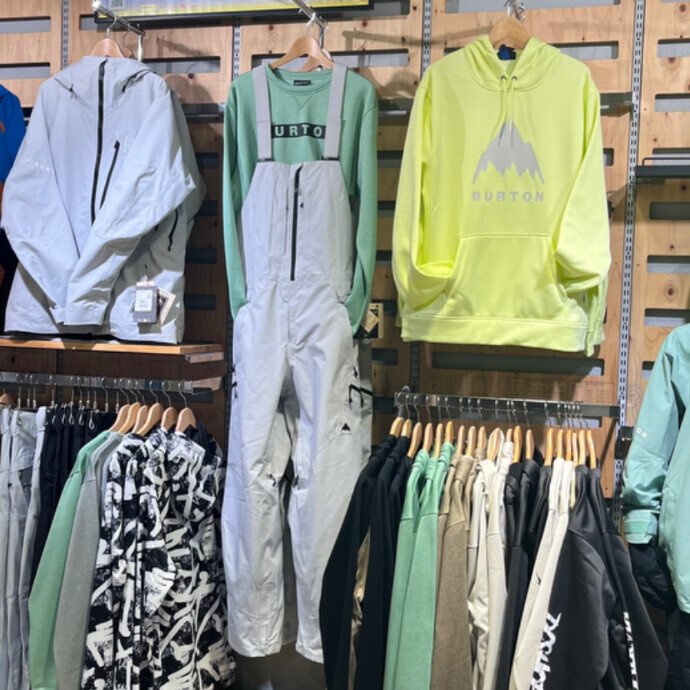 BURTON スノーウェア続々入荷中!