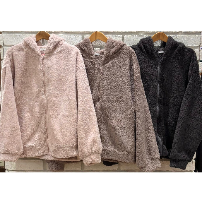 ～新作ボアトップスのご案内～