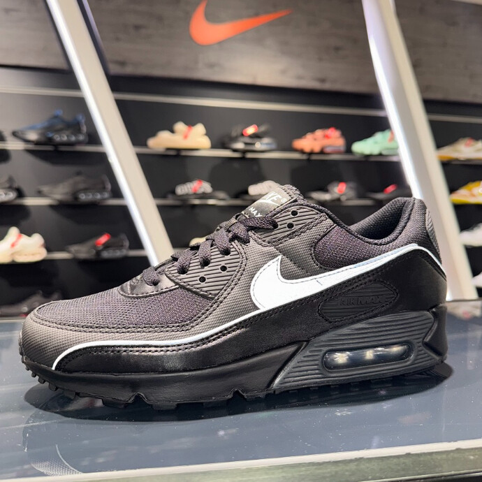 【NIKE 新作紹介 ！！★】