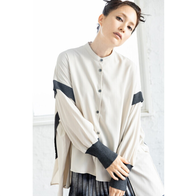 ルーズなシルエットが心地いいオールシーズン活躍してくれる
