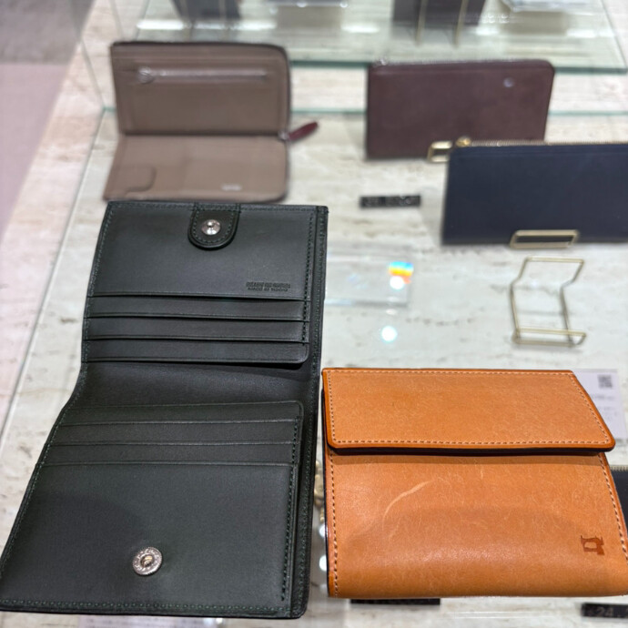 レディオアオーダー Lucky 20 SWITCH 二つ折り財布