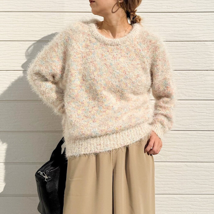 カラーネップニット