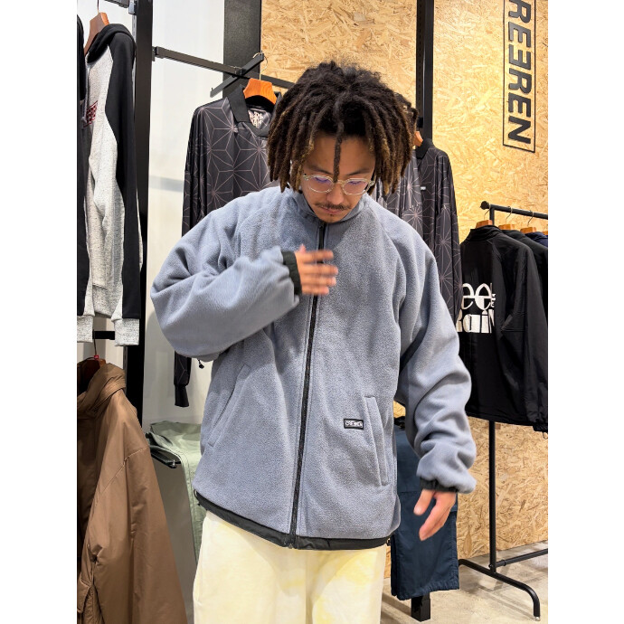 リバーシブルジャケットが入荷📦