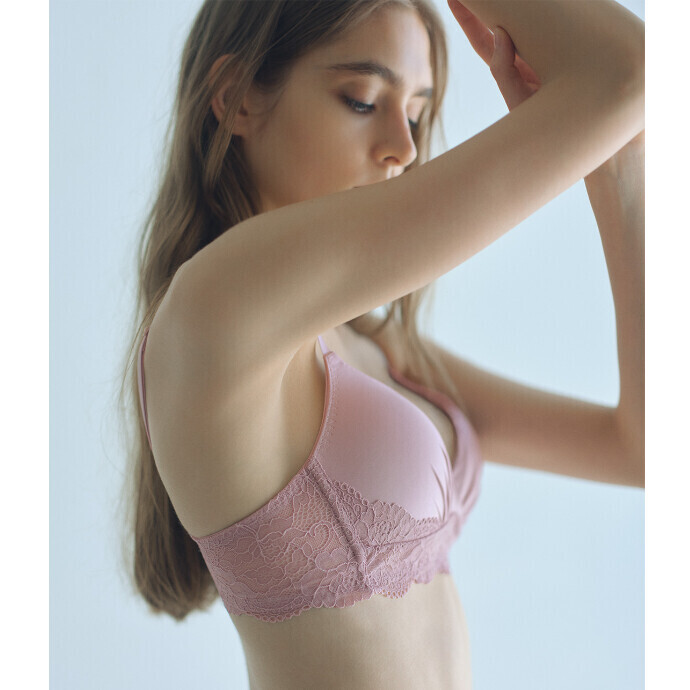 PJ BASIC人気「美胸ノンワイヤーブラ」から待望のレースタイプが登場！