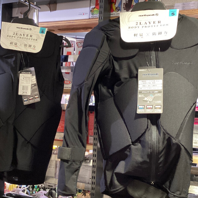 スノーボード用ヒッププロテクター入荷！
