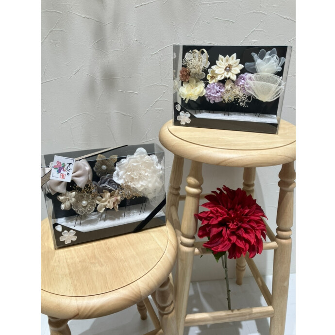 髪飾りのご紹介🌹