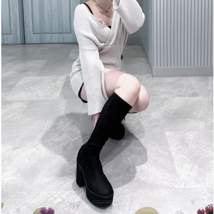 ロングブーツのご紹介🥝⛲️