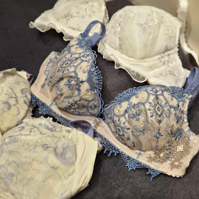 冬にぴったり儚げカラー🤍のご紹介