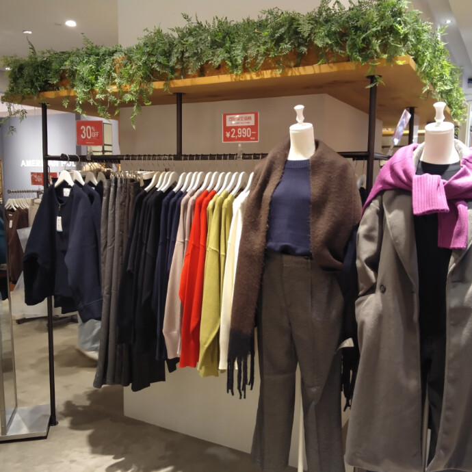 おすすめニットやアウターも更に、、、😍