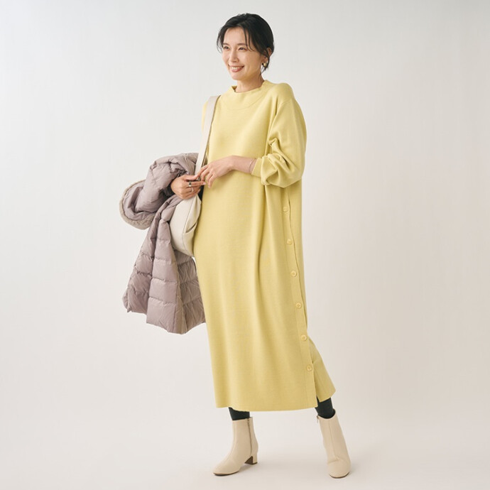 サイドボタンニットワンピース