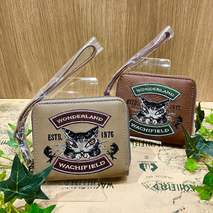 レザー刺繍ミニパースのご紹介☆