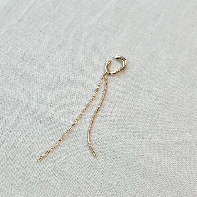 ダブルチェーンイヤーカフ