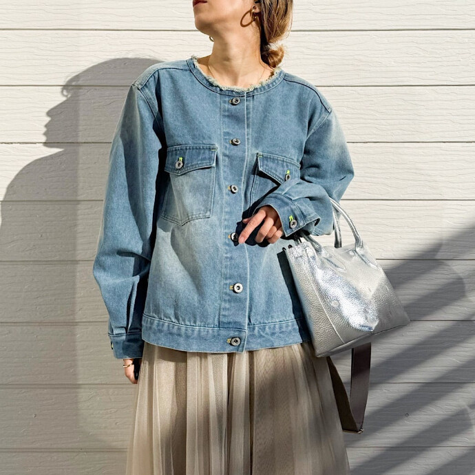 ノーカラーデニムブルゾン