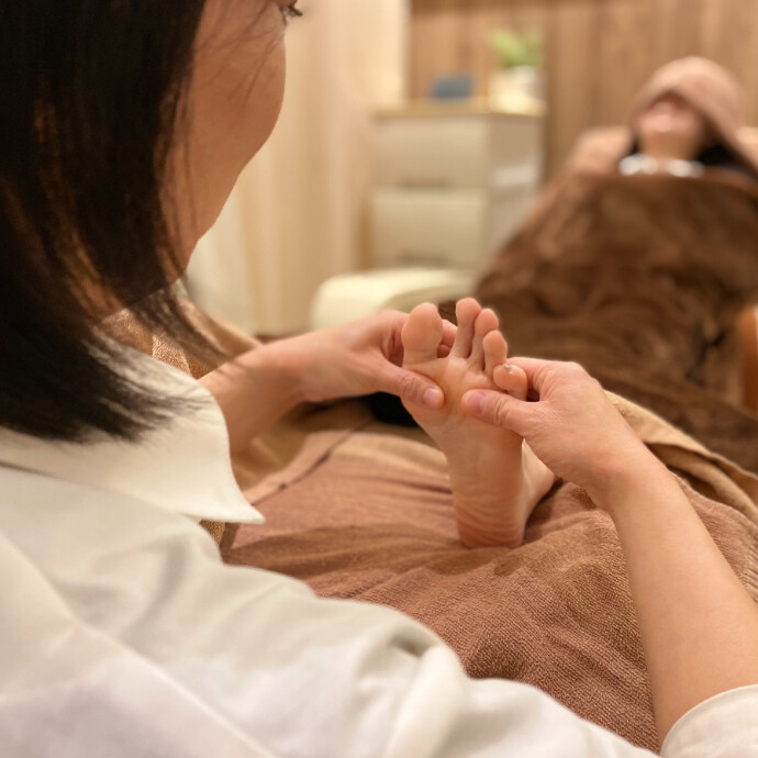 冷えでむくんできた足に！