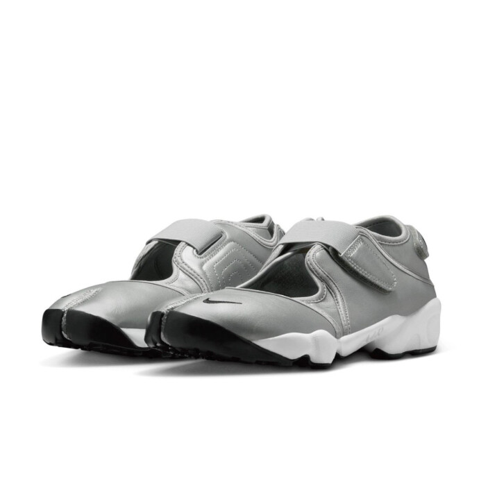 【NIKE】ウィメンズ エア リフト